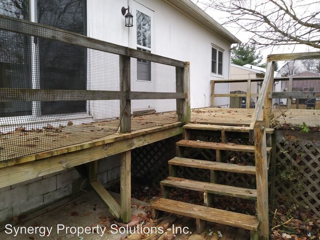 Building Photo - 2036 Willowood Dr N