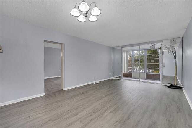 Foto del edificio - 5320 NW 11th St