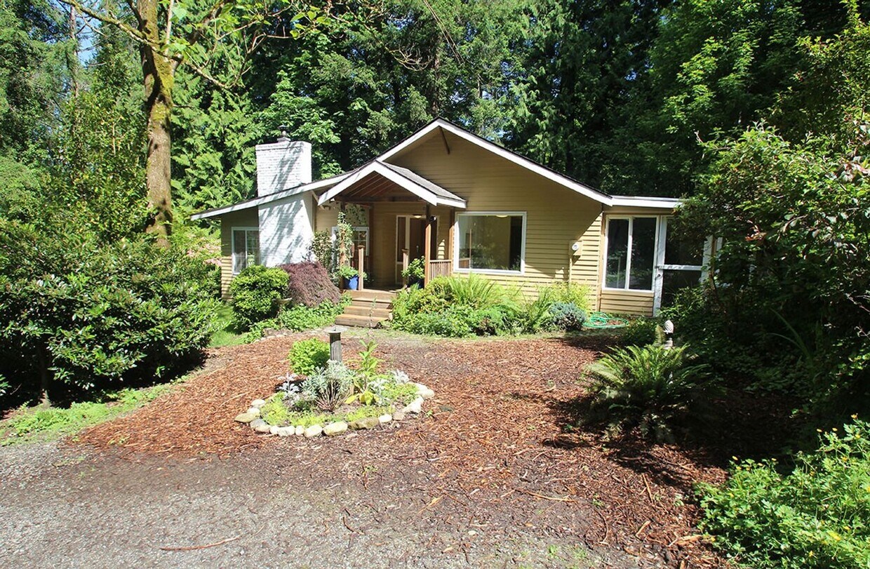 Primary Photo - SPACIOUS, PRIVATE, 3 BED BOTHELL HOME FOR ...