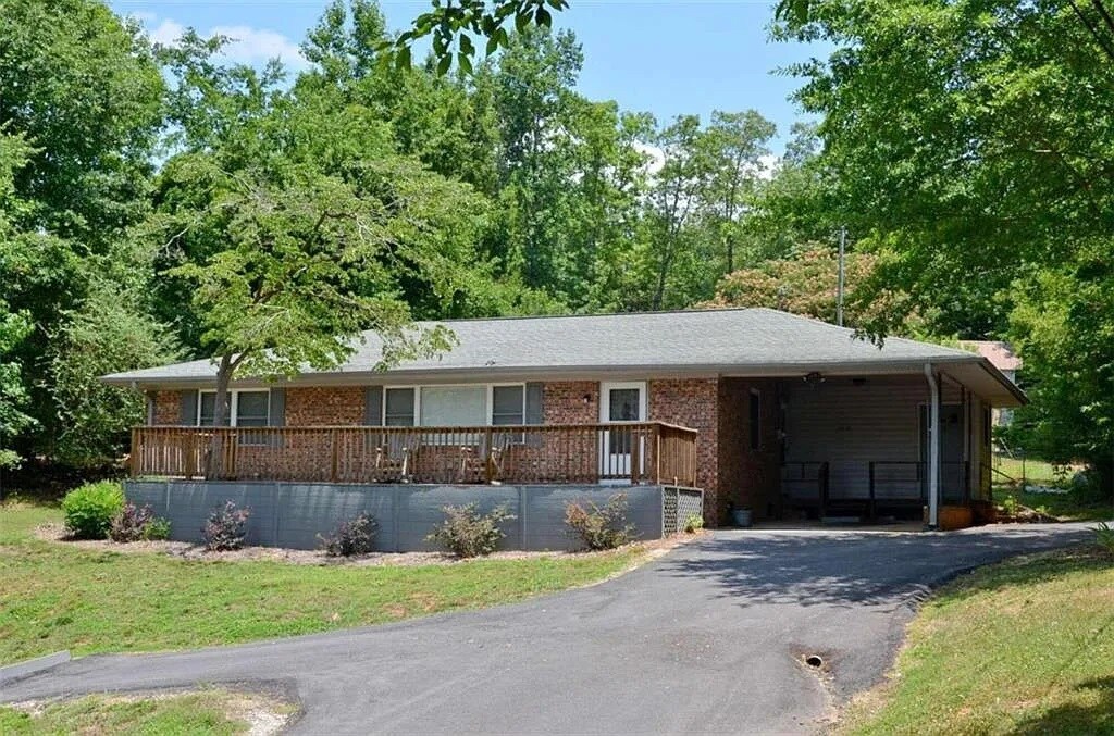 3435 Maynard Cir, Gainesville, GA 30506 House for Rent in Gainesville