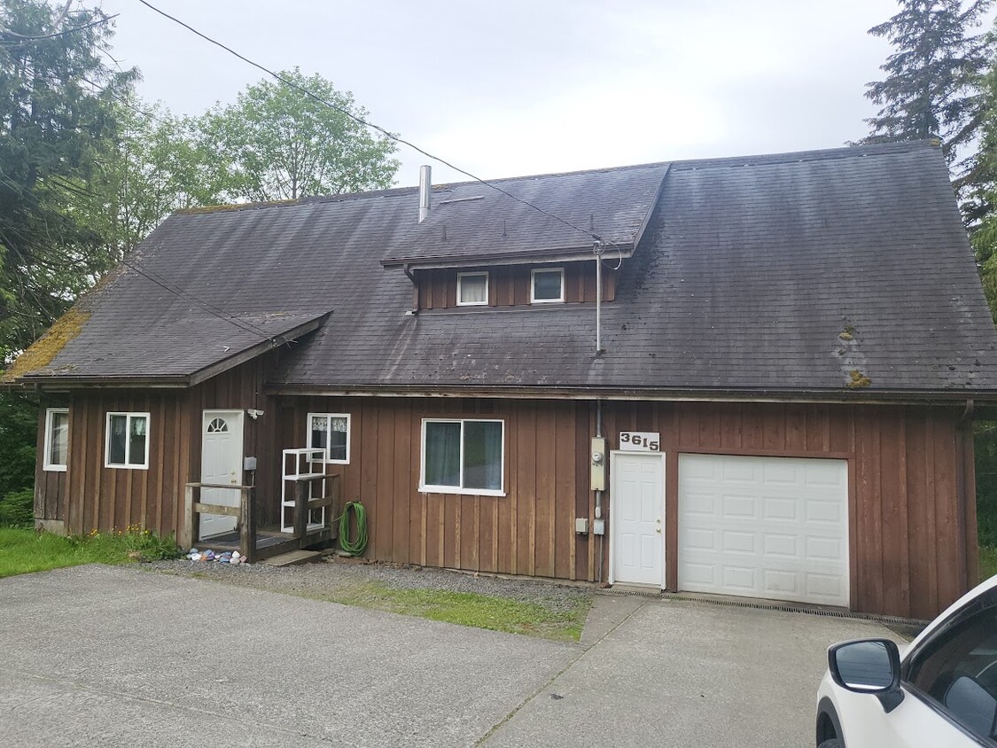Foto principal - 3615 Baranof Ave