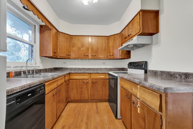 Building Photo - 20623 Hellenic Dr