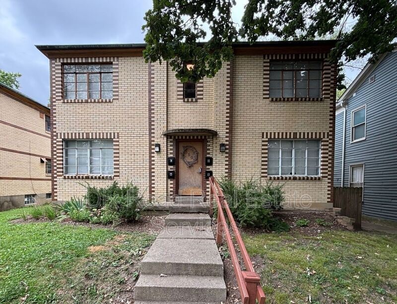 Primary Photo - 350 Ross Ave