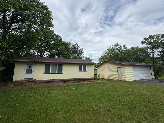 Foto del edificio - 11398 County Highway 17