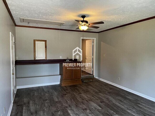 Foto del edificio - 154 Lewis Ln- Available Now!