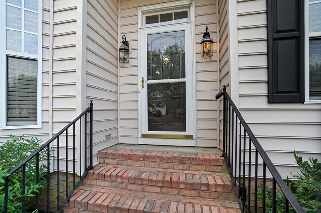 Foto del edificio - 11221 Grahamwood Pl