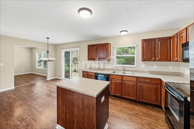 Building Photo - 235 Kemperwood Dr