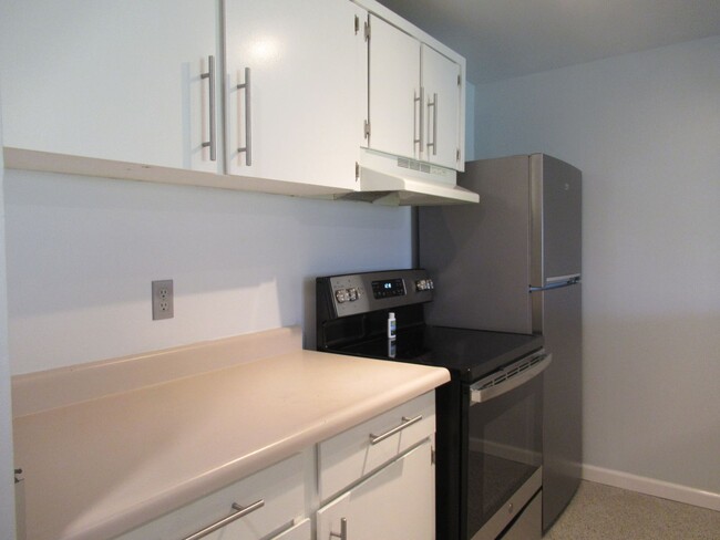 Foto del edificio - Ground Level, end unit one bedroom, one ba...
