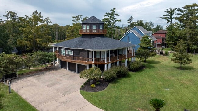 Building Photo - 5004 Cypress Lake Dr
