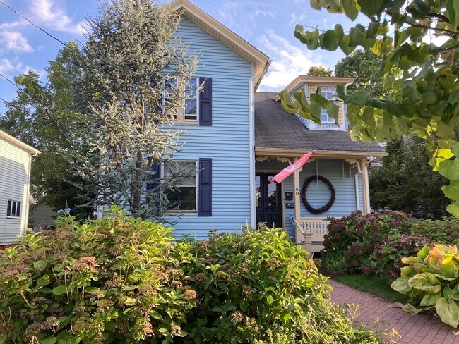 Building Photo - 60 Auburn St