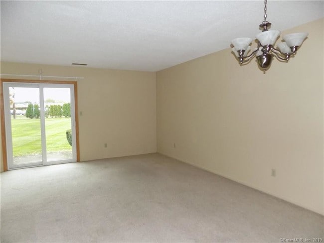 Building Photo - 155 Redstone Hill Rd