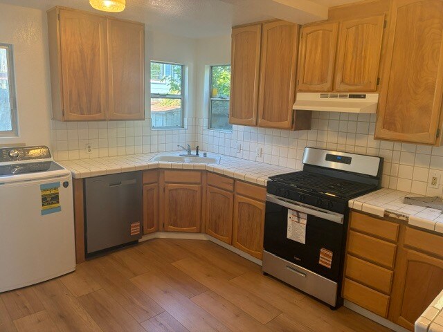 Building Photo - 1722 Stuart St