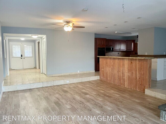 Building Photo - 3 br, 2 bath House - 7608 GENZER DRIVE