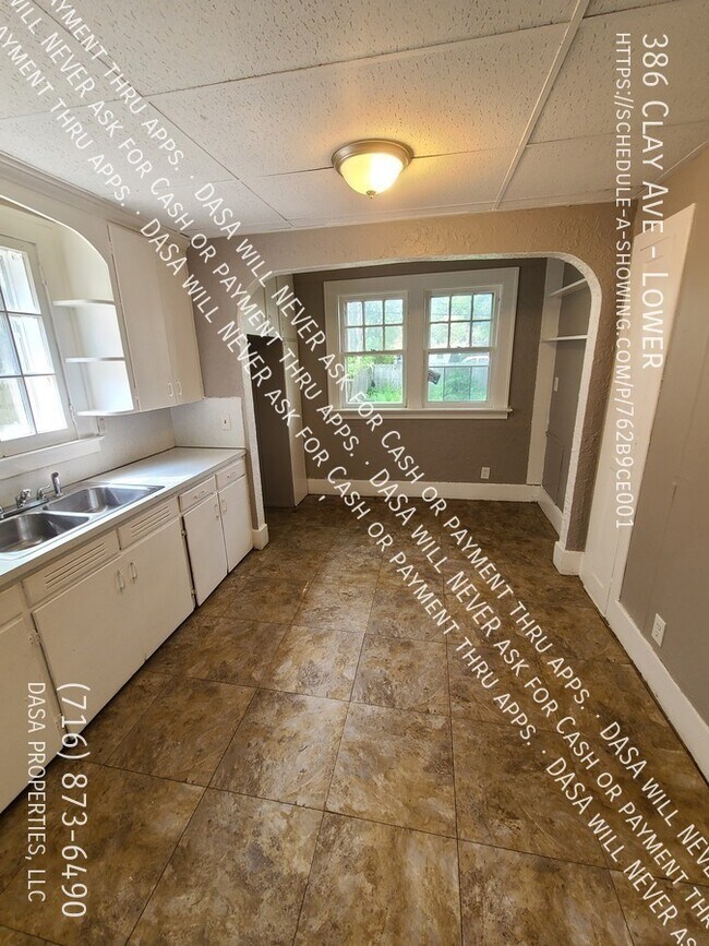 Building Photo - 386 Clay Ave