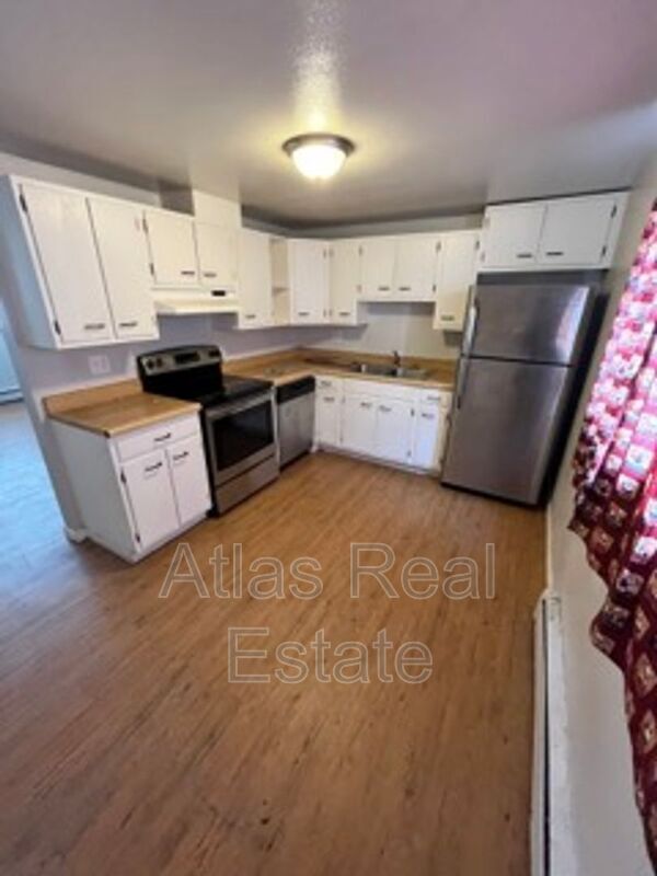 Primary Photo - 3750 Owens St