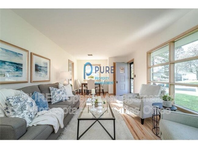 Building Photo - 1331 Lancaster Ave