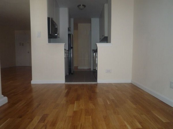 Foto principal - 139-83 Queens Blvd