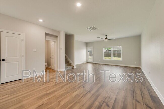 Foto del edificio - 804 Calhoun Dr