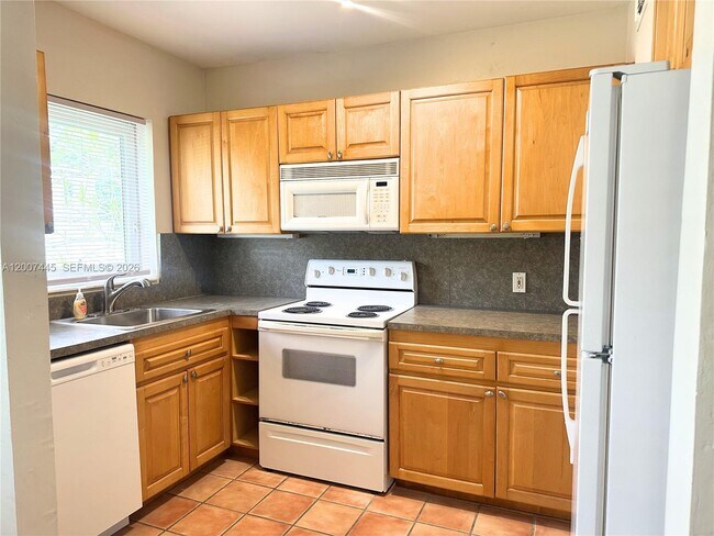 Foto del edificio - 7734 SW 55th Ave