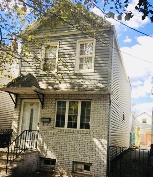 100 Komorn St, Newark, NJ 07105 House Rental in Newark, NJ