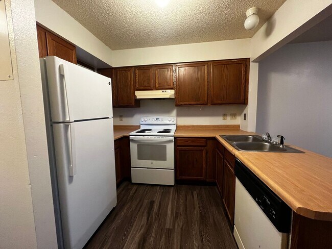 Foto del edificio - 731 Westwinds Dr