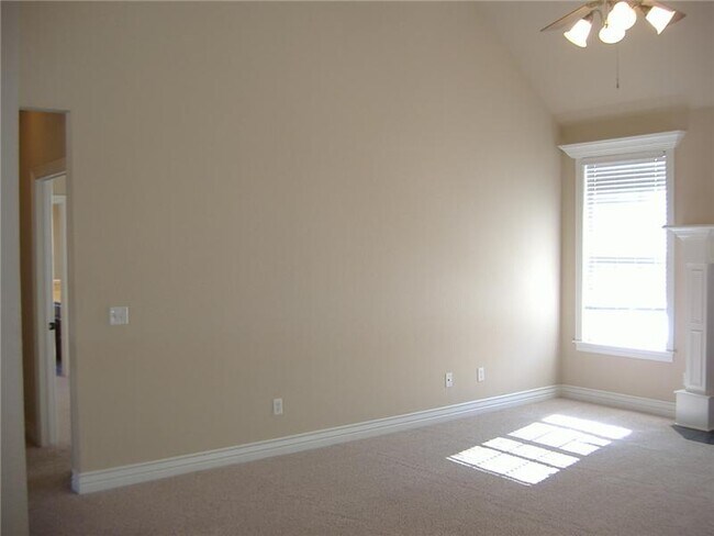 Foto del edificio - ***34 Witherby Drive***
