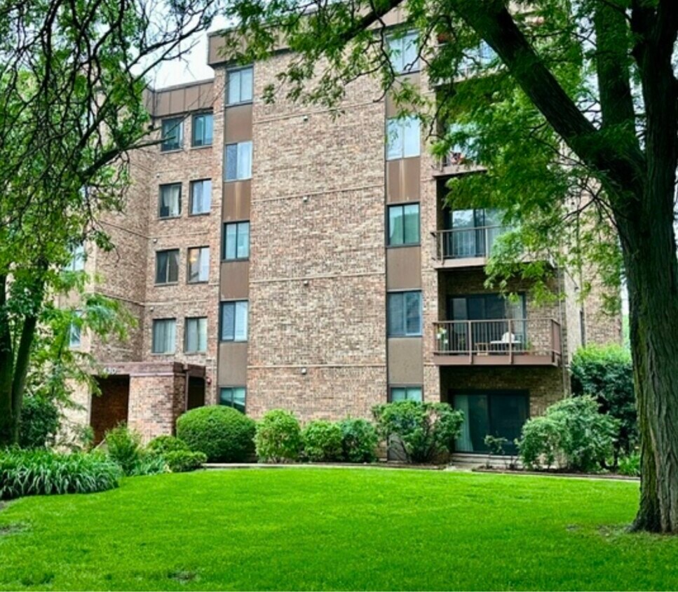 Primary Photo - 430 Walnut Creek Rd