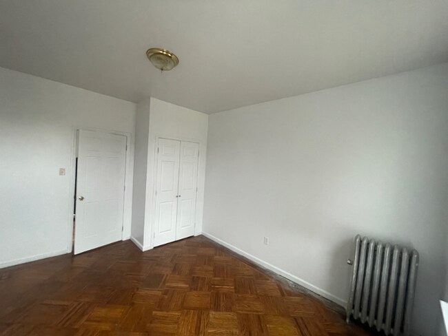 Foto del edificio - 345 E 54th St