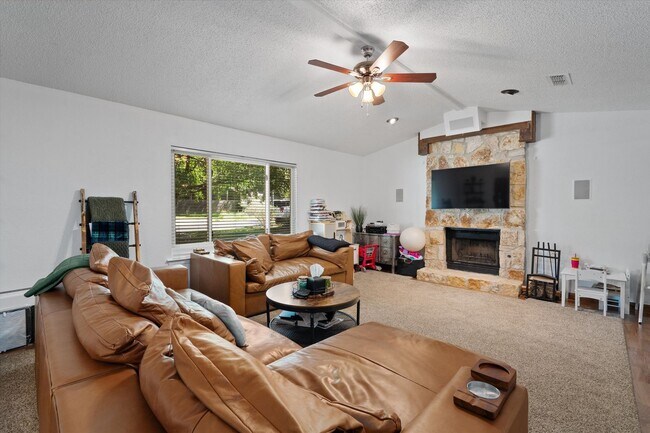 Building Photo - 9021 Texas Sun Dr, Austin, Texas 78748