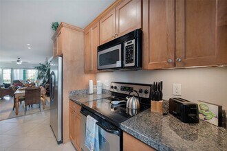 Building Photo - 7000 Seawall Blvd