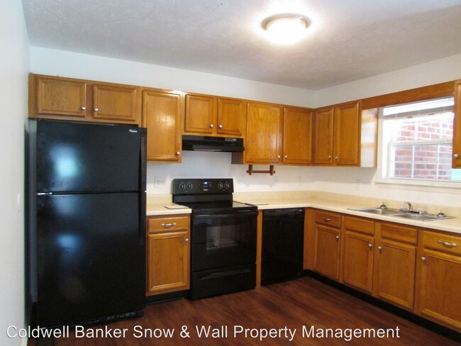 Building Photo - 3430 Meadow Ct