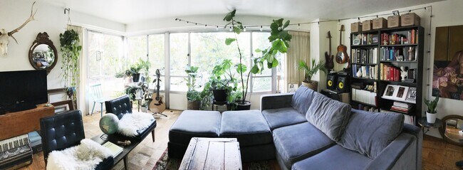 Las plantas encantará este apartamento - 1221 Minor Ave
