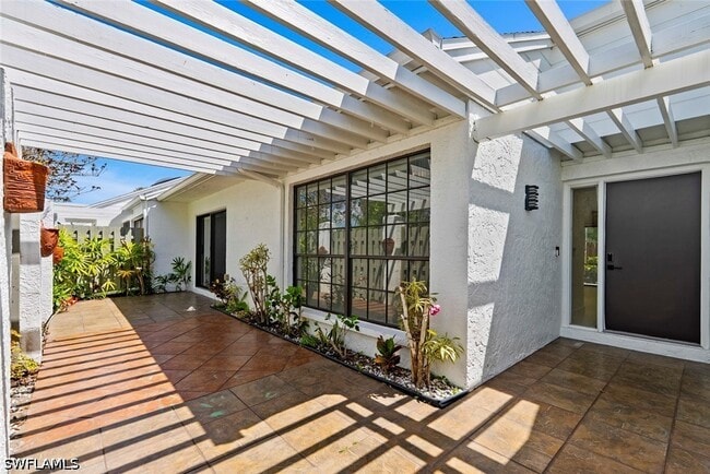 Foto del edificio - 879 Meadowland Dr