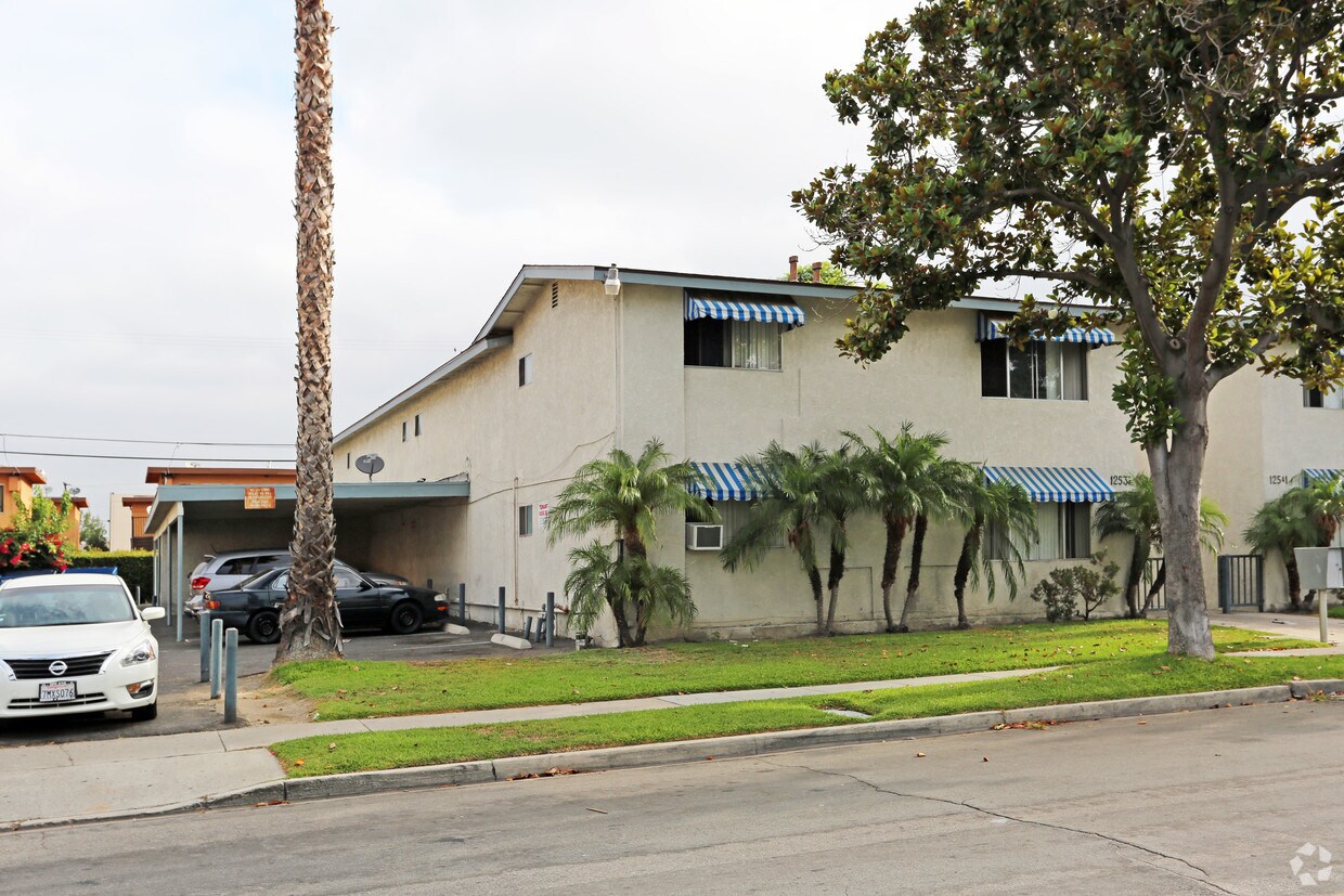 Building Photo - 12531 Sunswept Ave