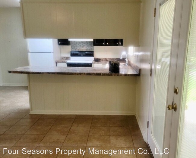 Building Photo - 3 br, 1.5 bath House - 7105 Colonial Court