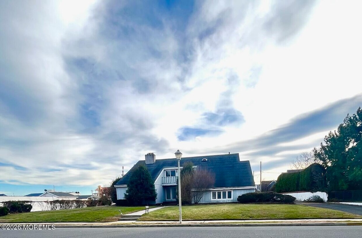 Foto del edificio - 16 Corlies Ave