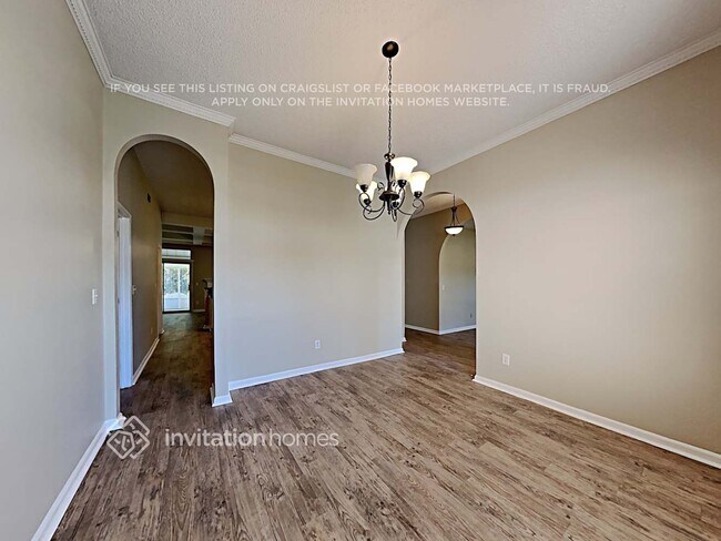 Foto del edificio - 8043 Sable Creek Dr E