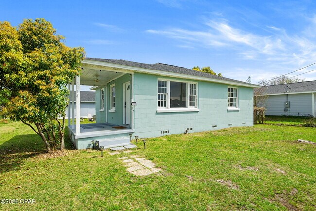 Foto del edificio - 1114 McKenzie Ave