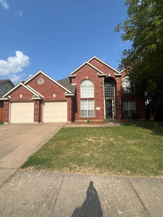Primary Photo - Custom Goodman home in Crimson Ridge w Pool!