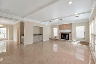 Building Photo - 1126 Crossroads Dr