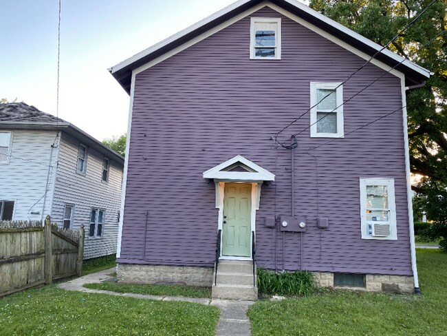 Building Photo - 3313 S Harrison St