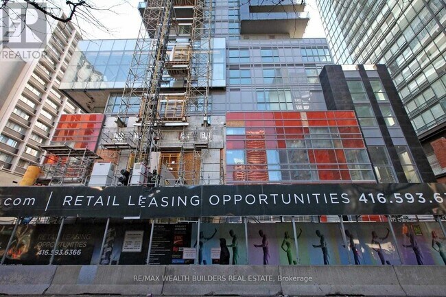Building Photo - 7 Grenville St