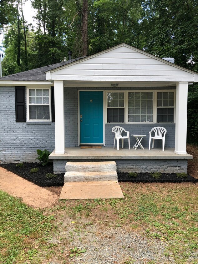 6818 Rockwell Blvd W, Charlotte, NC 28269 House Rental in Charlotte