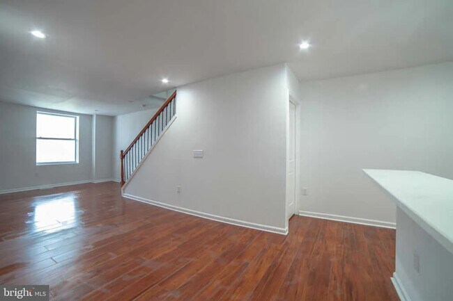 Foto del edificio - 104 S 62nd St