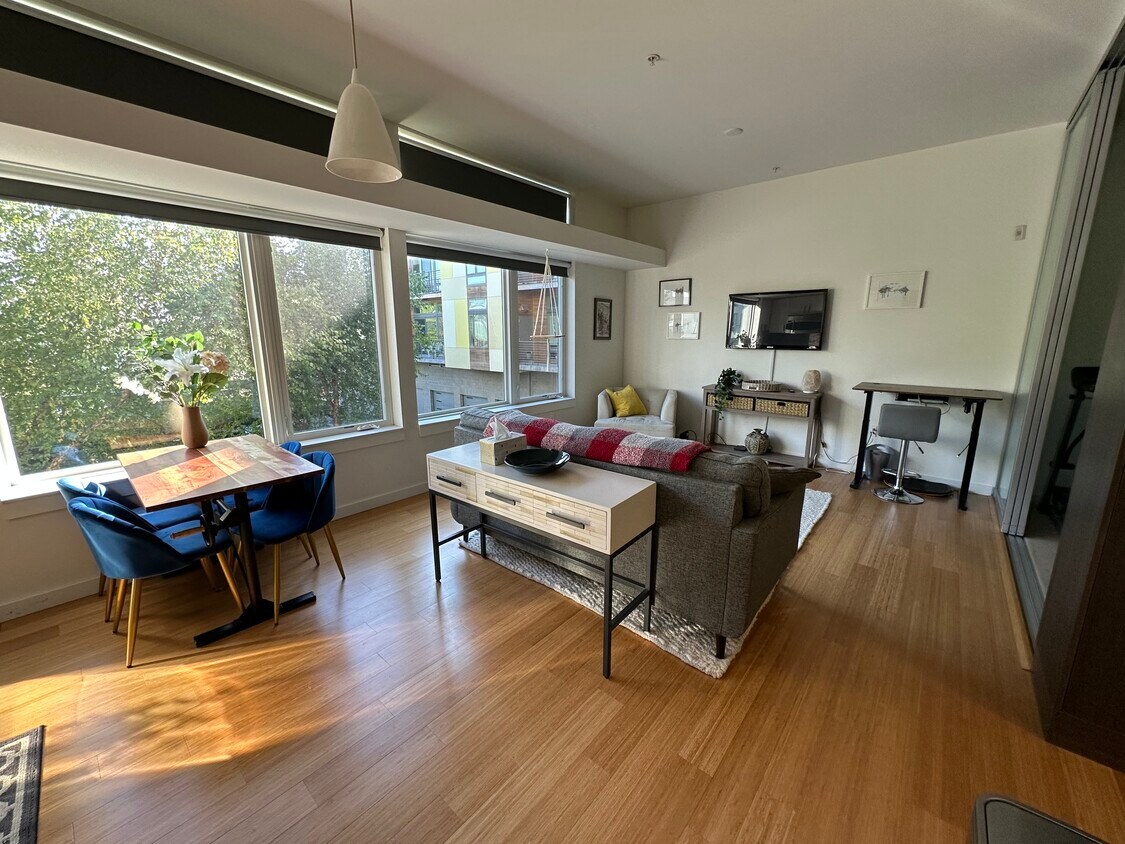 1455 N Killingsworth St Unit Stylish Condo Rental, Portland, OR 97217