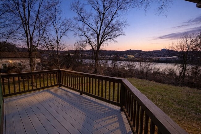 Photo - 107 Shoup St Apartment