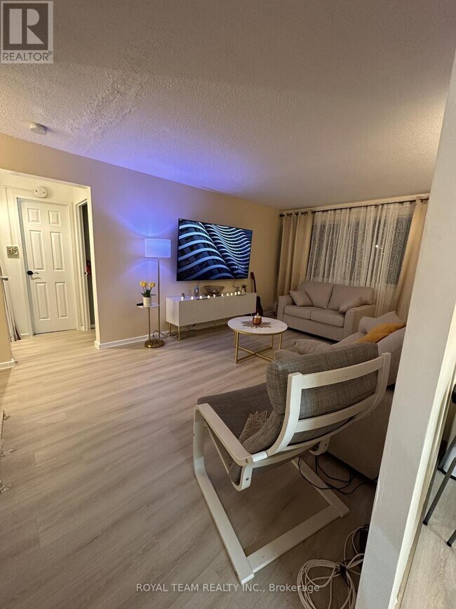 Building Photo - 735 Don Mills Rd.