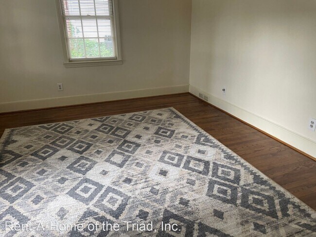 Foto del edificio - 2 br, 1 bath House - 1013 A N Eugene