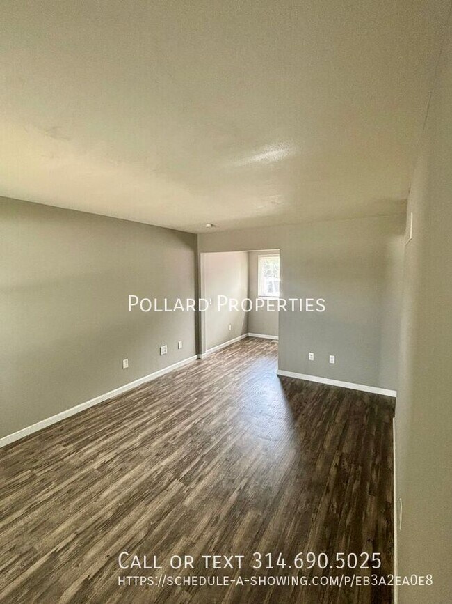 Foto del edificio - 300 Arlington Way