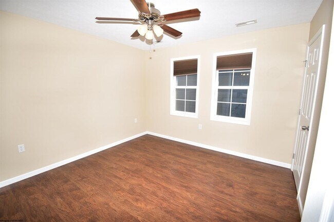 Foto del edificio - 427 Marlowe Cir